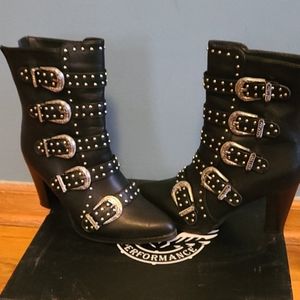 Black Milwaukee performance boots